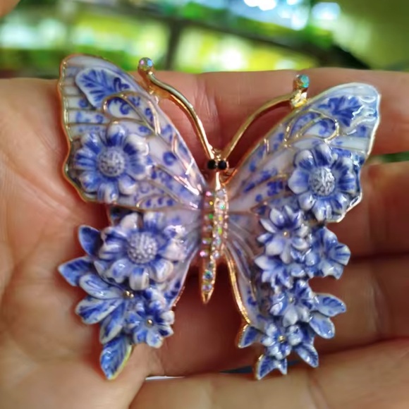 Vintage Butterfly Portofino Gold Blue Brooch - Picture 3 of 13